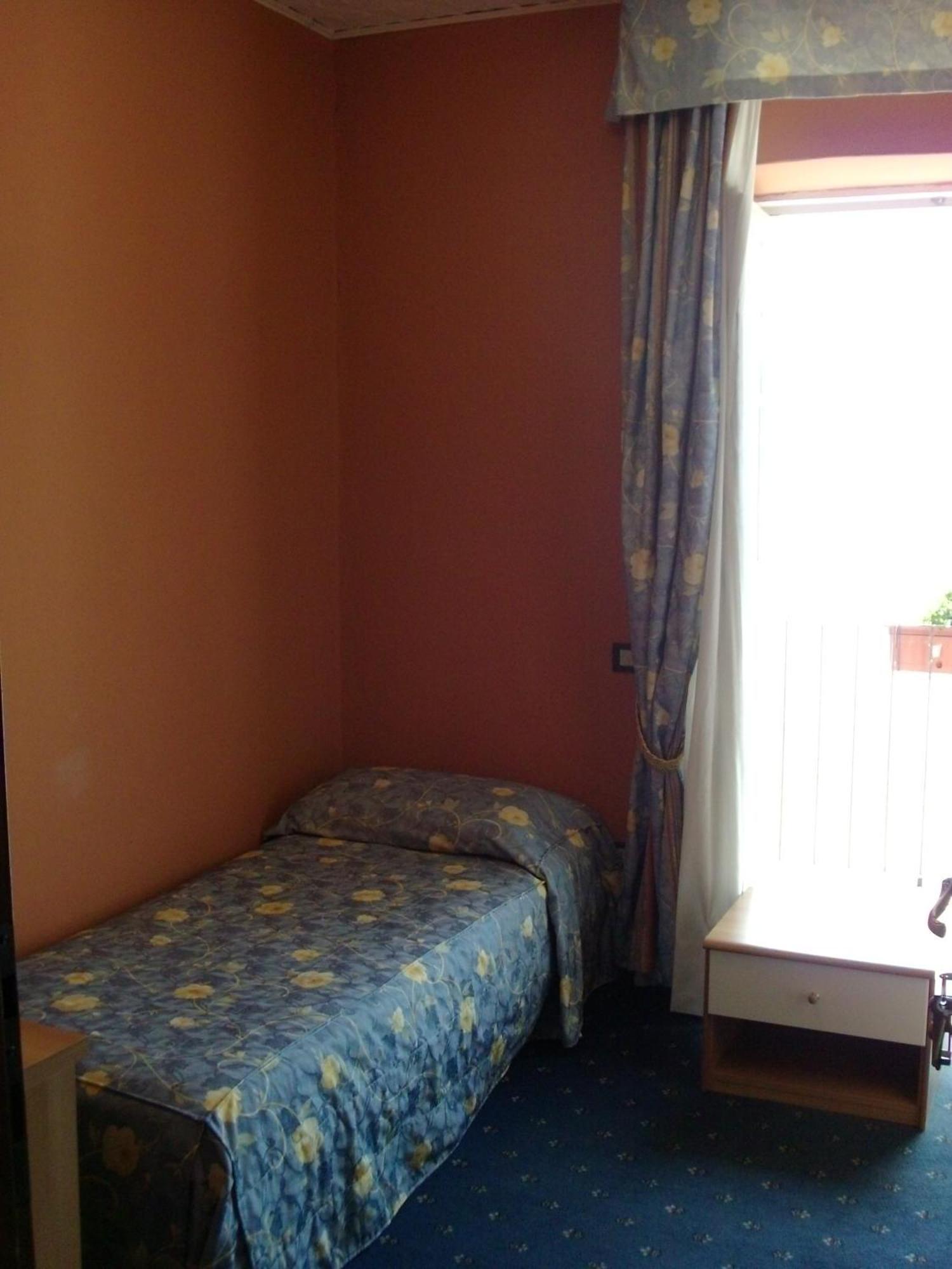 Hotel Beata Giovannina Verbania Luaran gambar